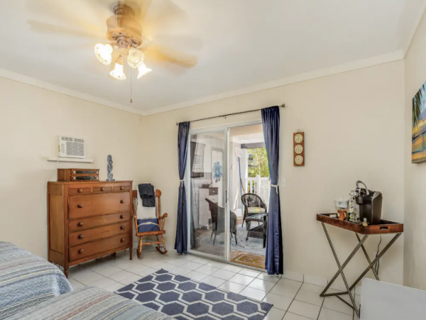 Canalfront Home with Pool, Hot Tub and Dock in Marco island